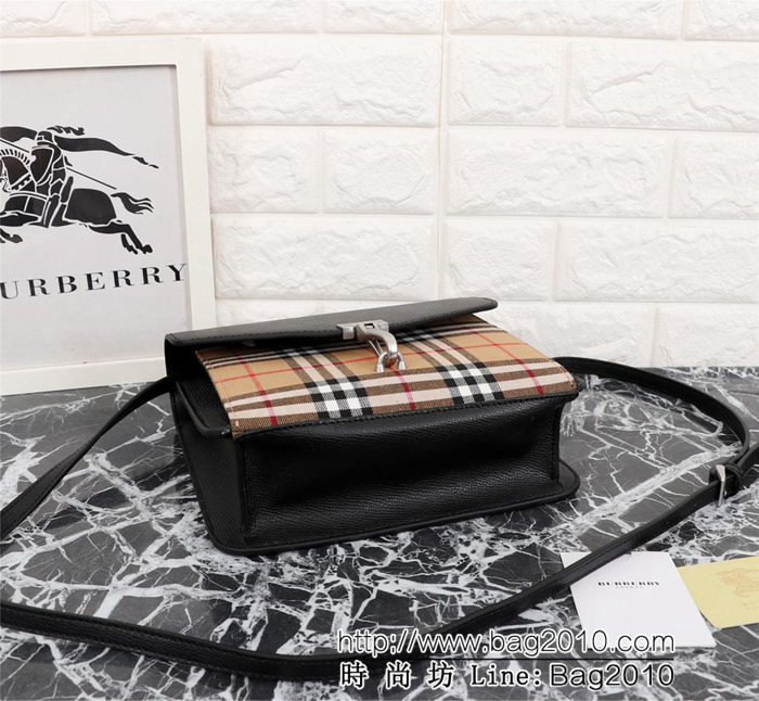 BURBERRY巴寶莉 原單 新款爆款 斜背包 卸下斜背帶兼作手拿包 8208  Bhq1257